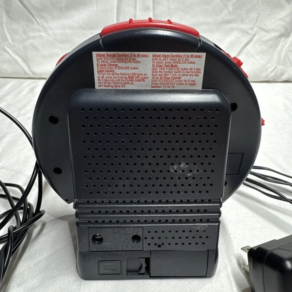 Sonic Alert Sonic Bomb Vibrating Alarm Clock with Bed Shaker TESTED WORKING